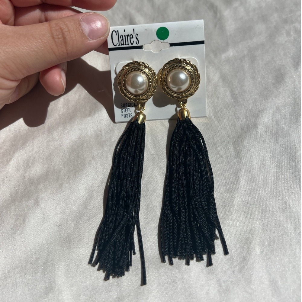 Vintage Claire's Black/Gold Pearl Tassel Drop Earrings OS Boho Chic Coquette